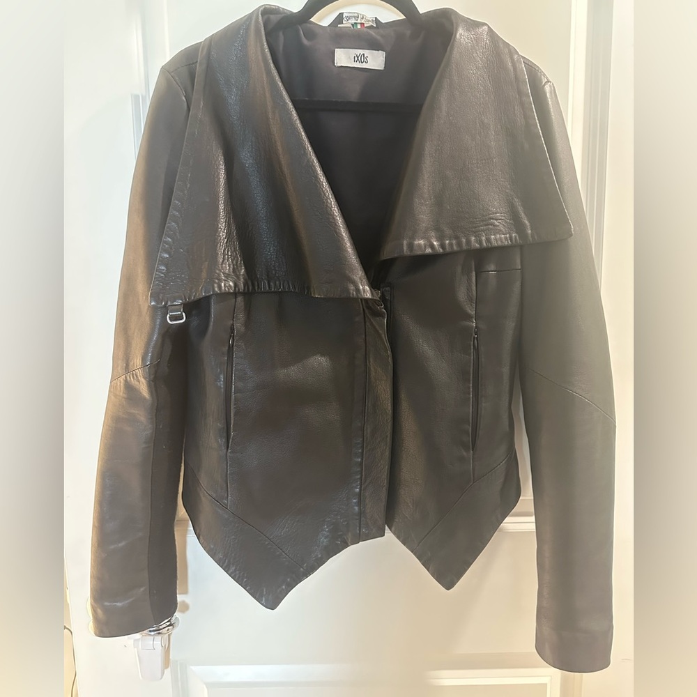 iXOs Black Italian-Made Leather Jacket